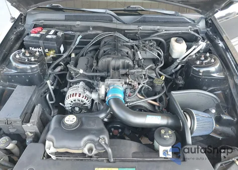 2007 Ford Mustang V6 Deluxe/V6 Premium from USA, damaged, VIN 1ZVFT84N875287023